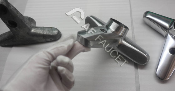 RTAF-AP04AZ- CNC Metallpoliermaschine, Zamak Badezimmer Wandmischer Poliermaschine, Roboterpoliermaschine